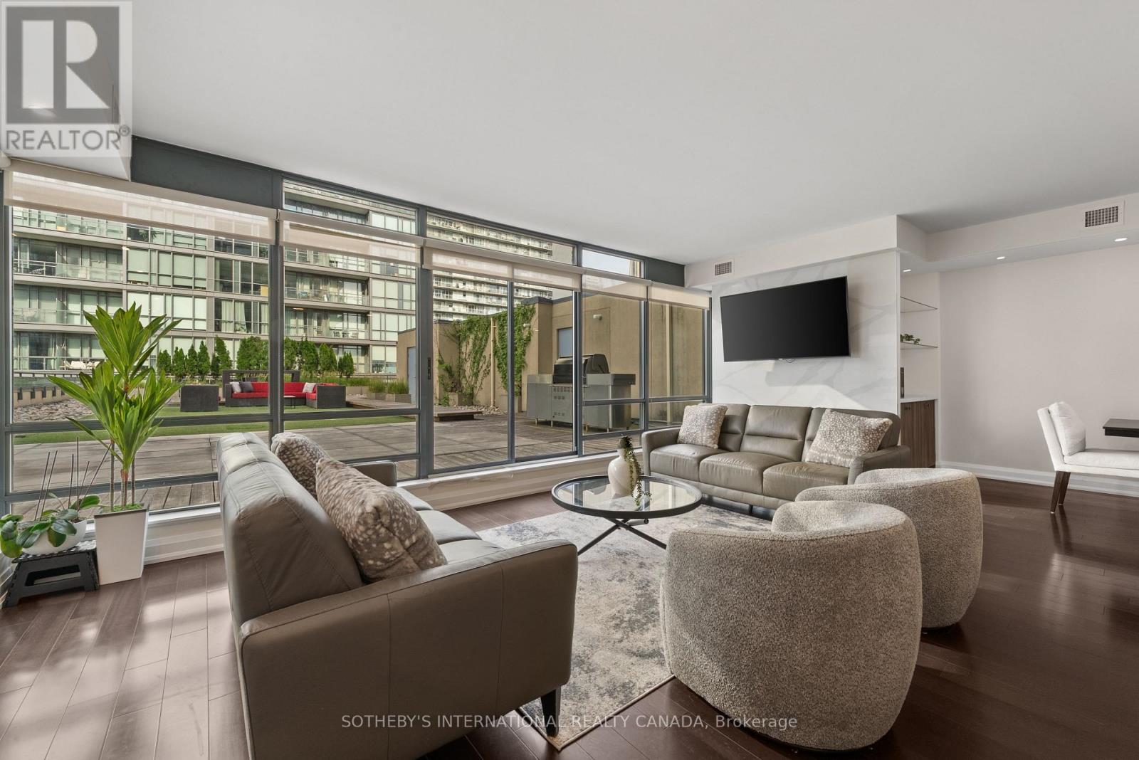 #1501 438 KING STREET W - 1
