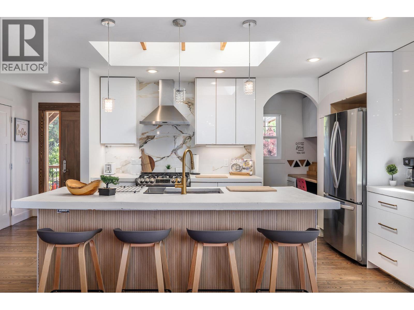 2020 Goldie Road - 9