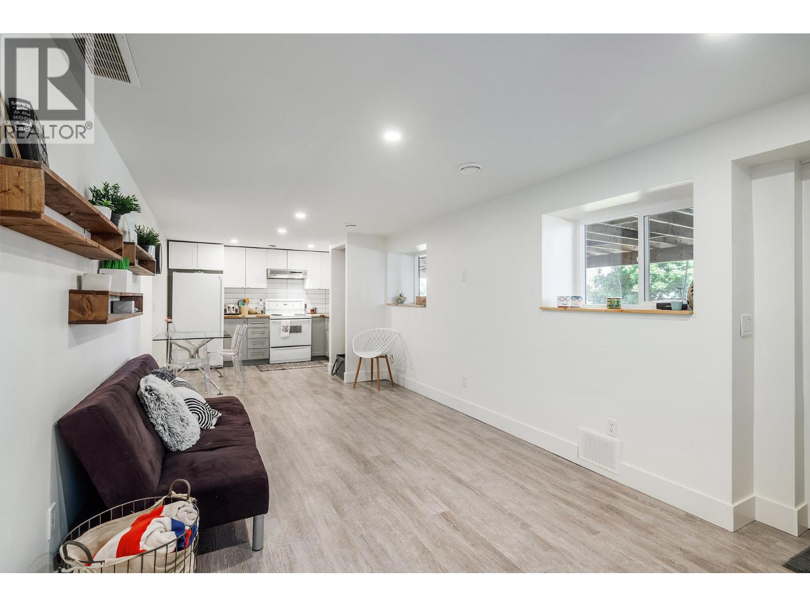 2020 Goldie Road - 26
