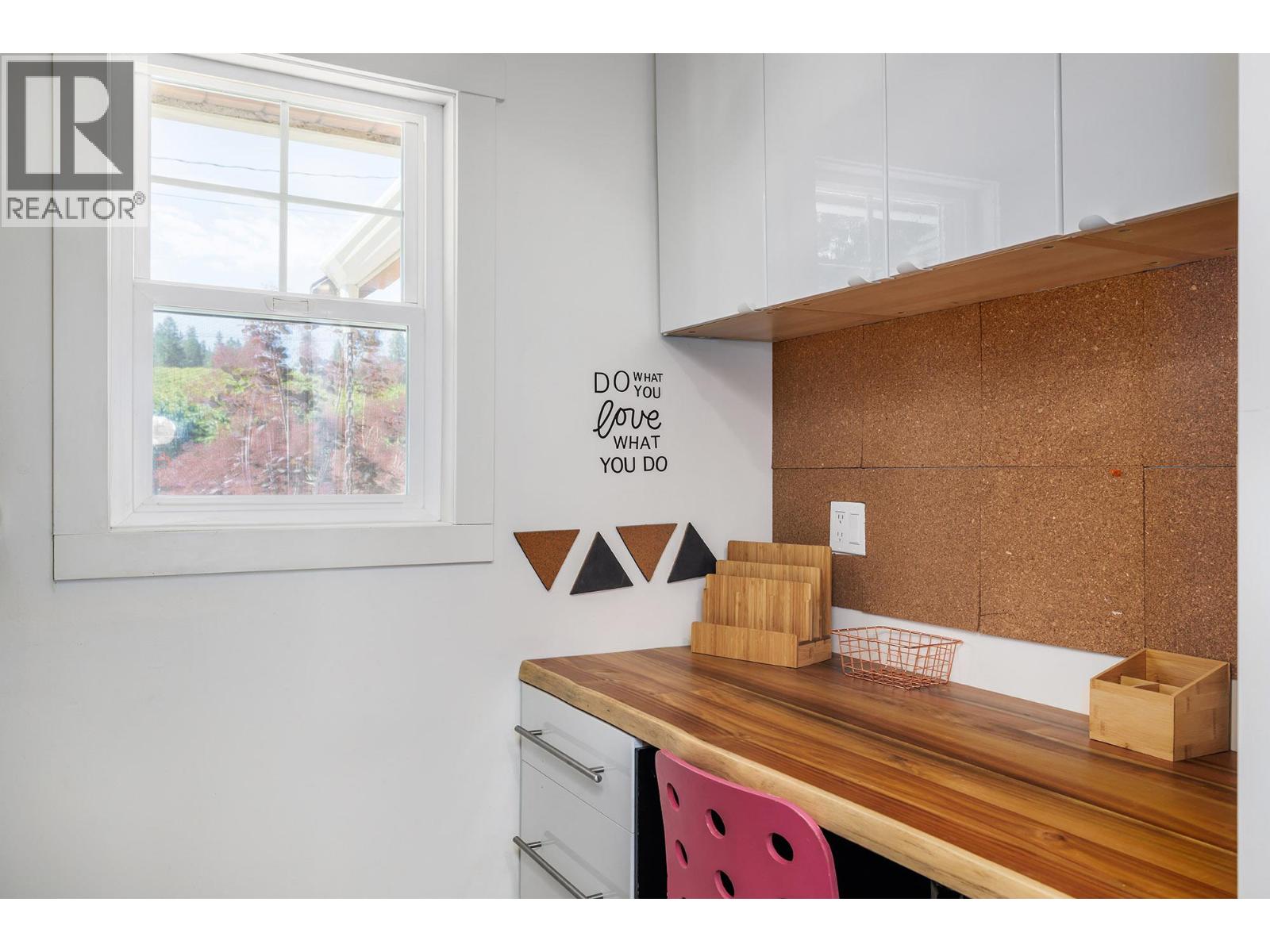 2020 Goldie Road - 21
