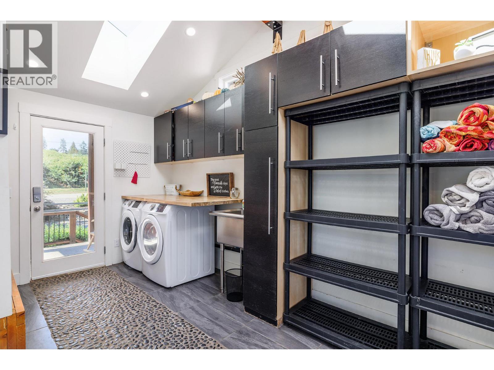 2020 Goldie Road - 22