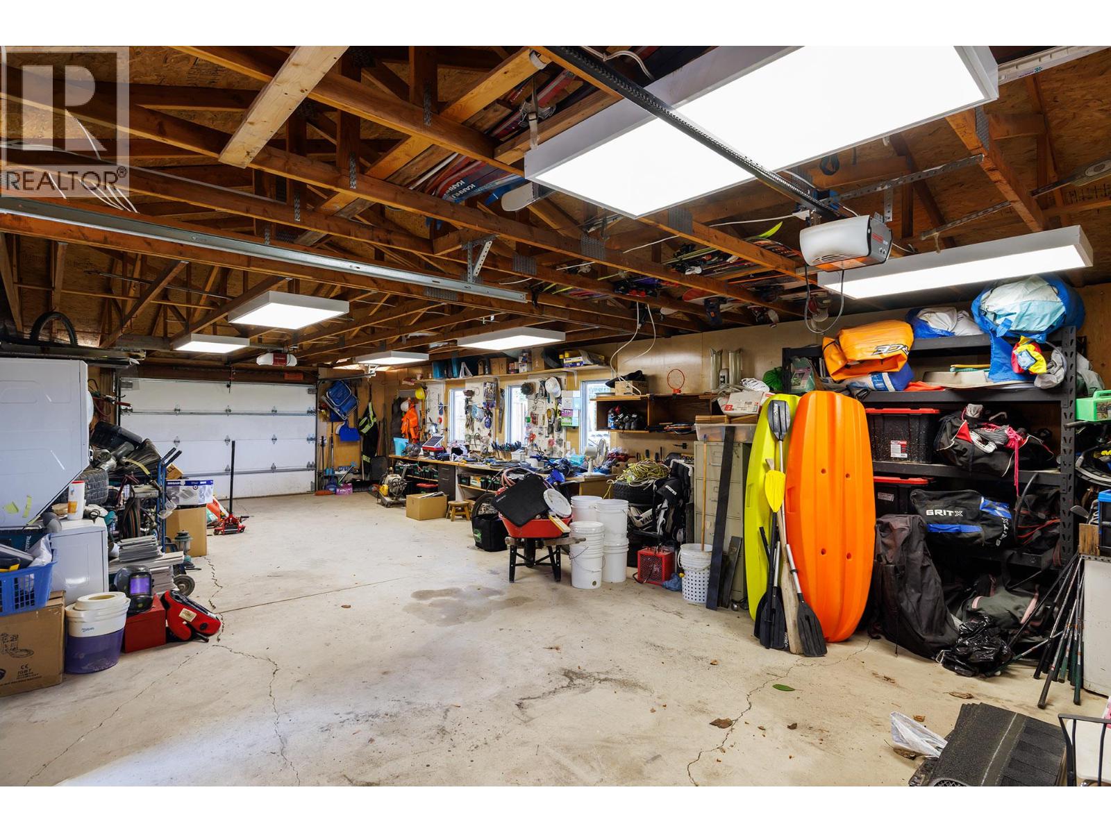 2020 Goldie Road - 43