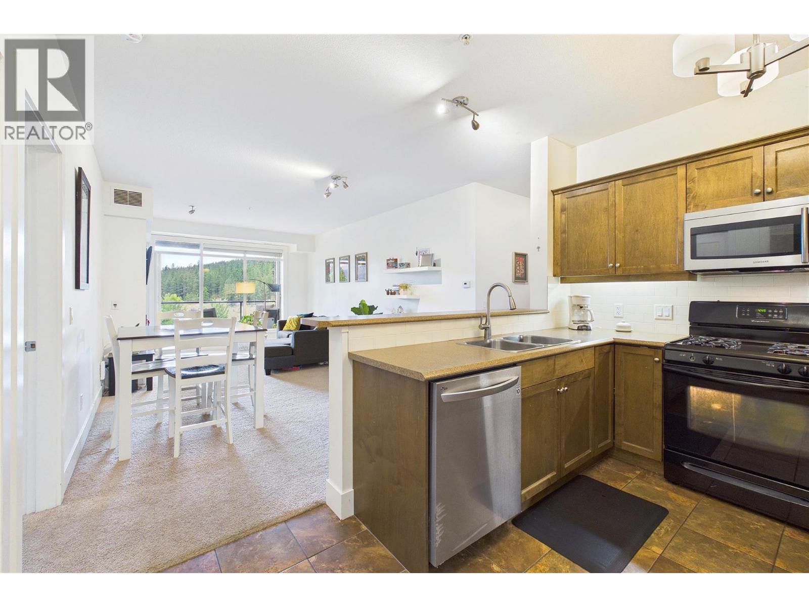 #317 2532 Shoreline Drive - 3