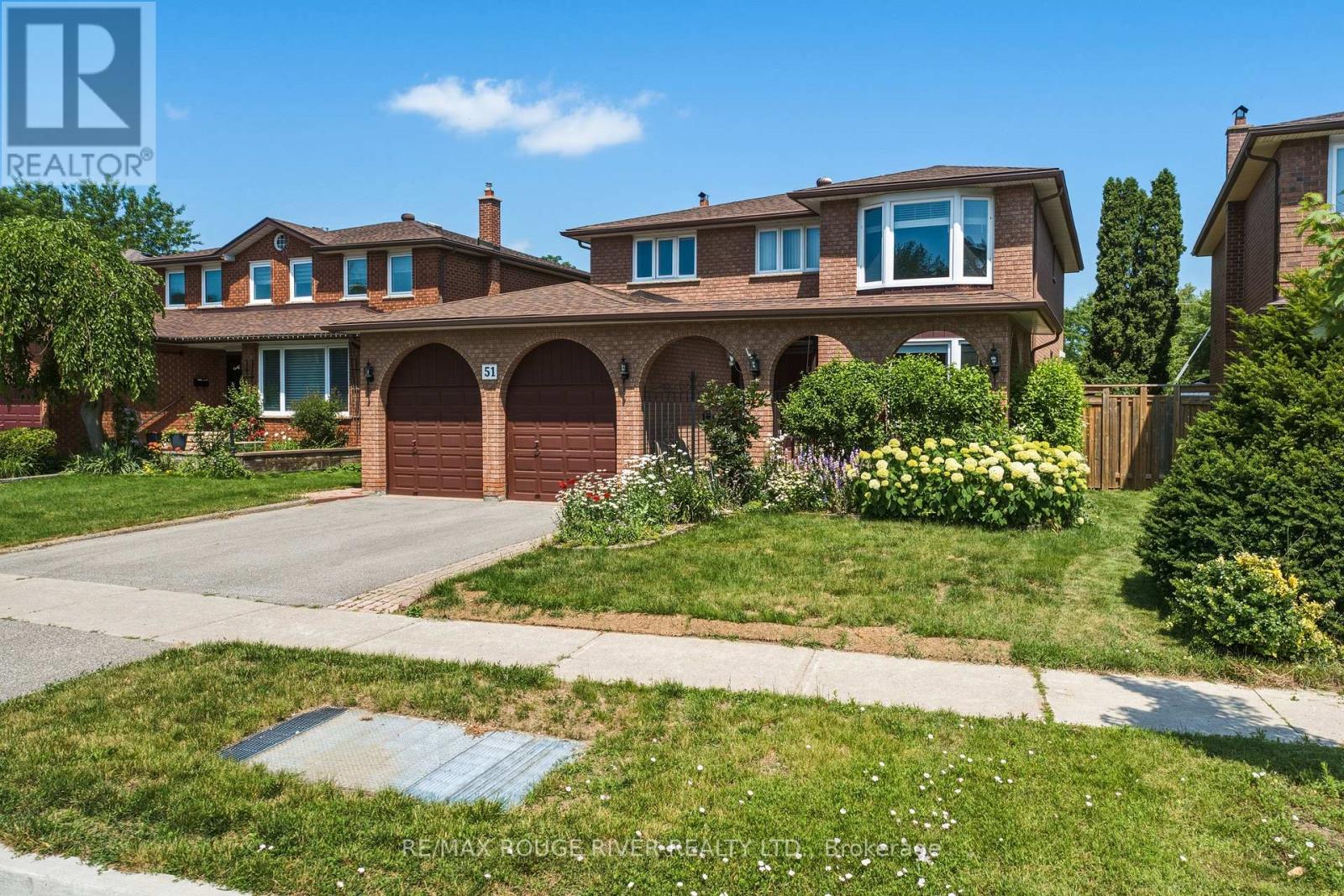 51 SUGARBUSH SQUARE - 2