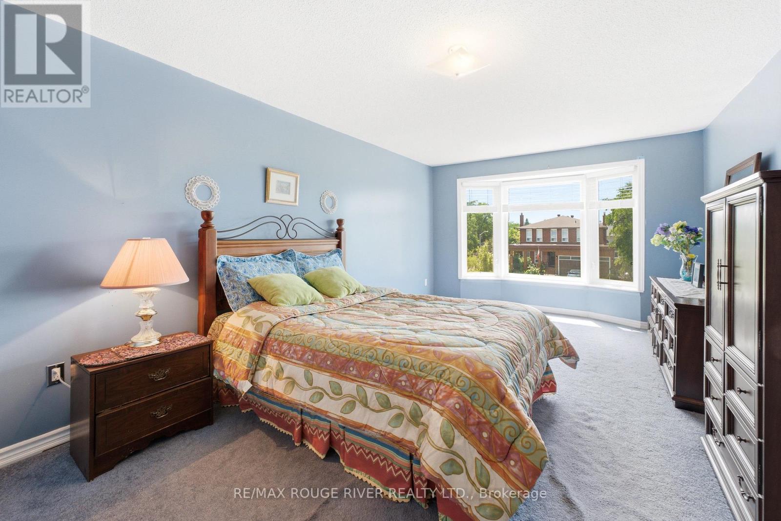 51 SUGARBUSH SQUARE - 22