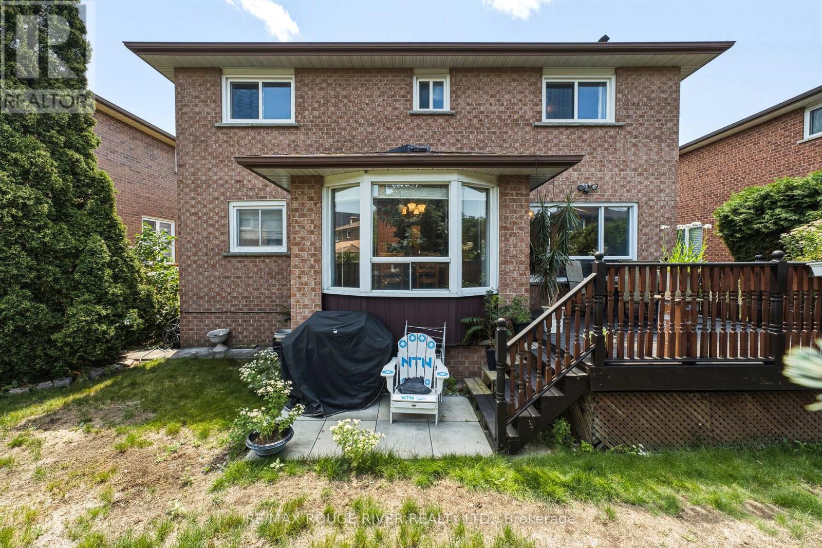 51 SUGARBUSH SQUARE - 45