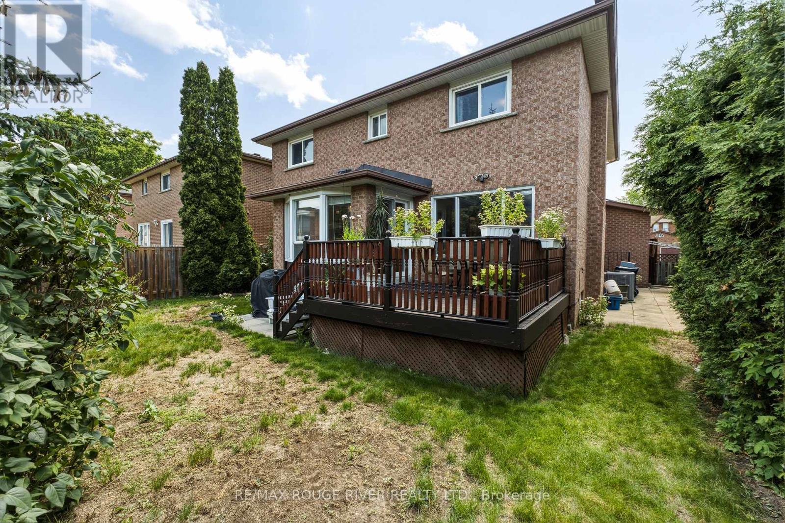 51 SUGARBUSH SQUARE - 46