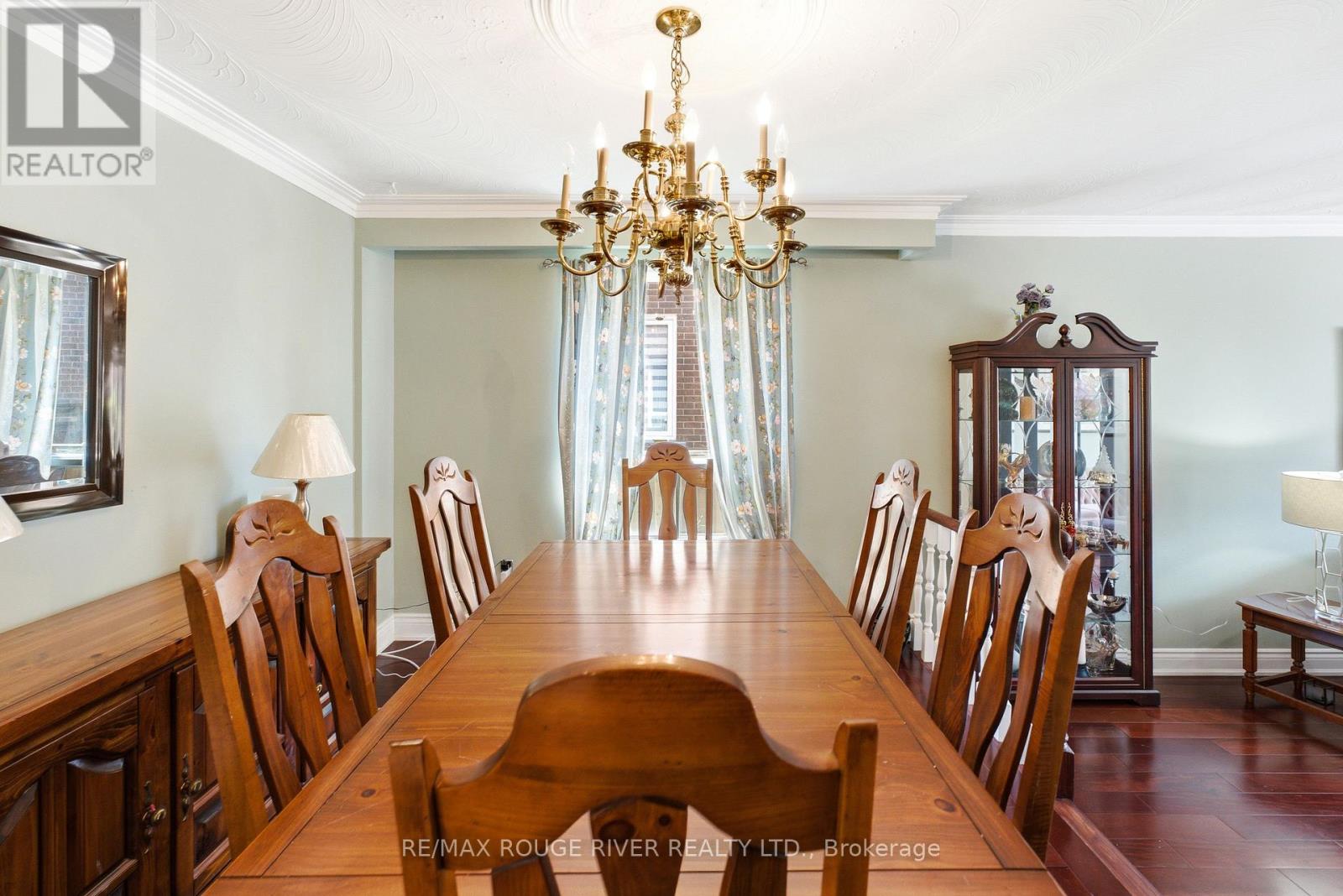 51 SUGARBUSH SQUARE - 8