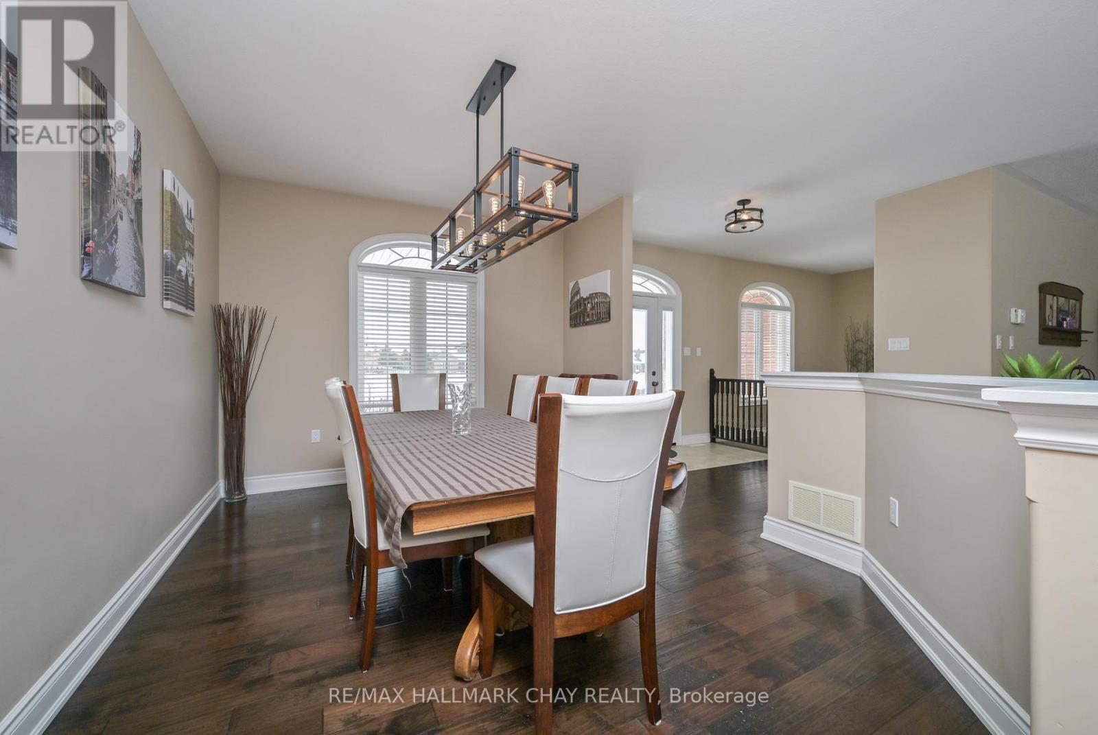 11 HARRY PARKER PLACE - 16