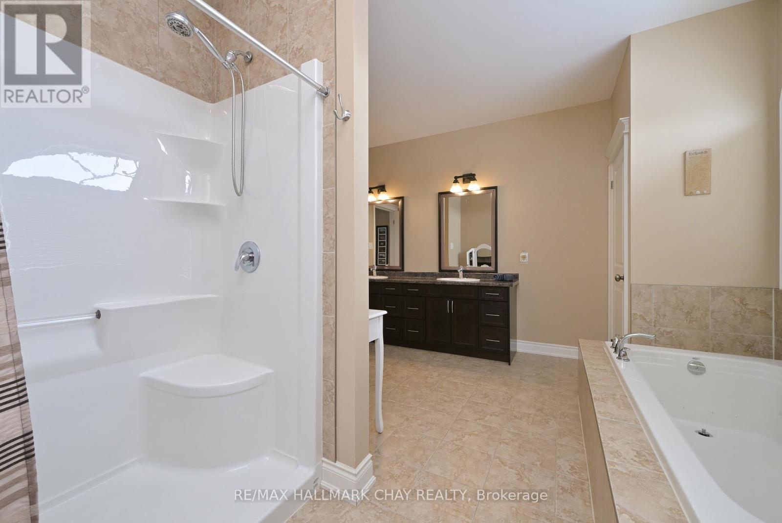 11 HARRY PARKER PLACE - 21