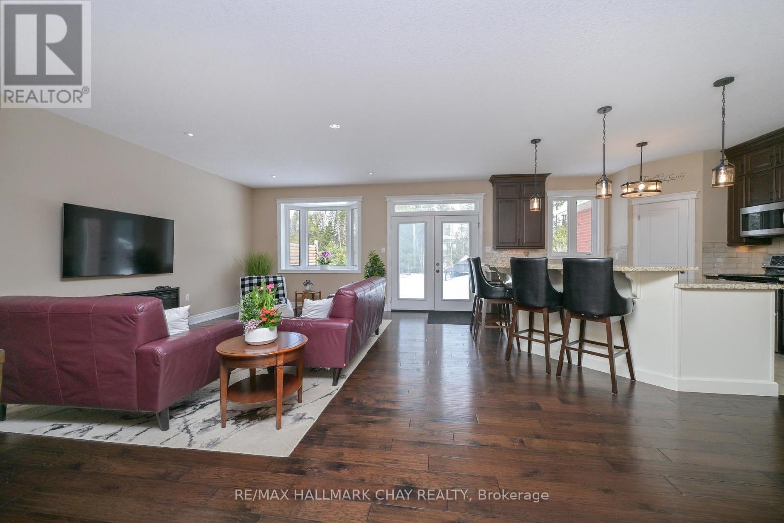 11 HARRY PARKER PLACE - 4