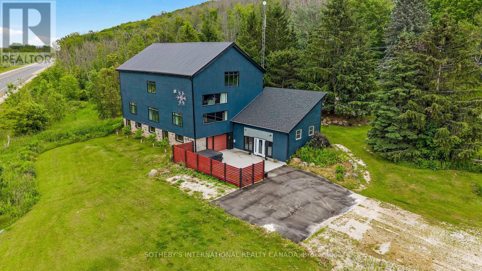 121 OLD HIGHWAY 26