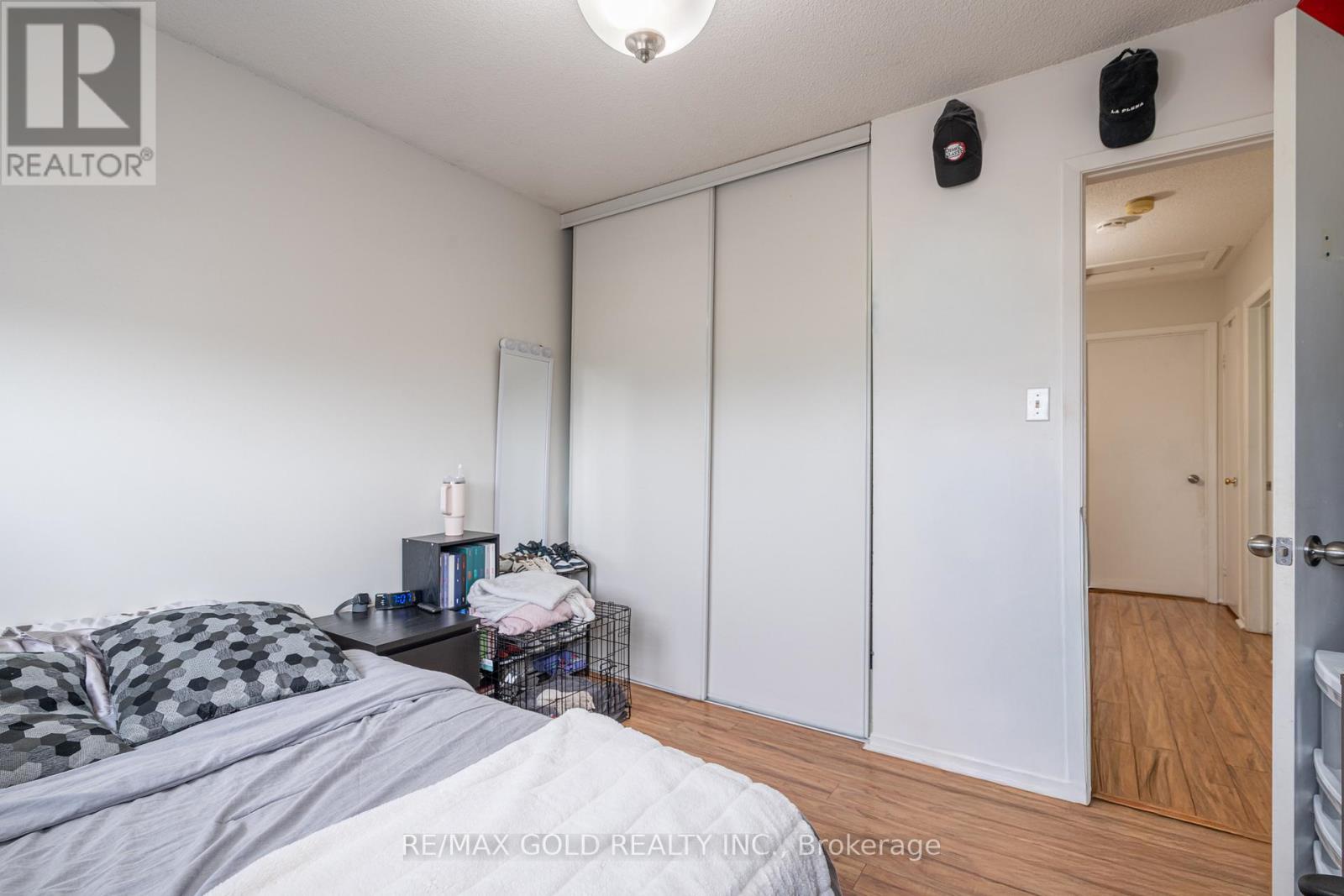 86 WHITEHAVEN DRIVE - 24