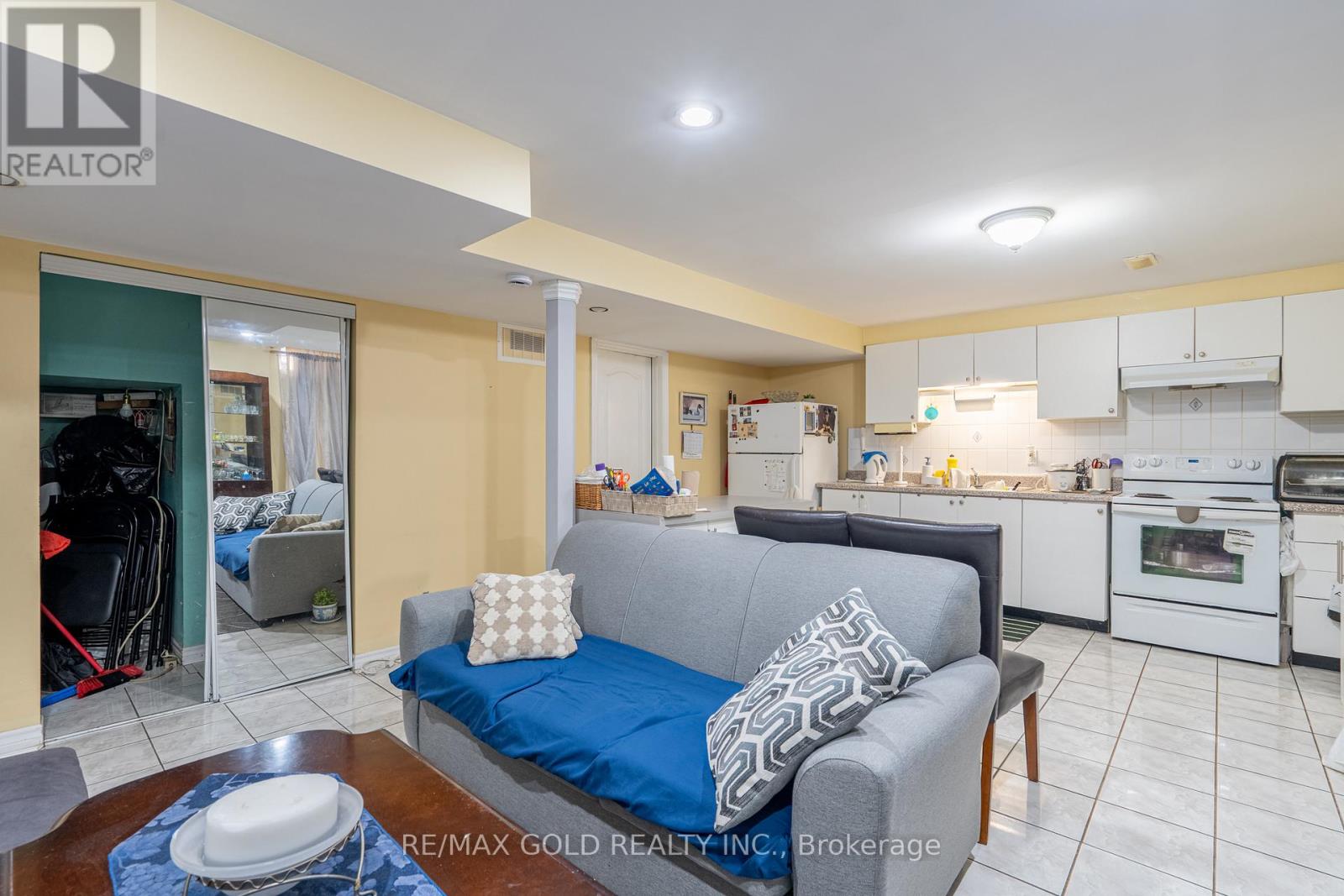 86 WHITEHAVEN DRIVE - 32