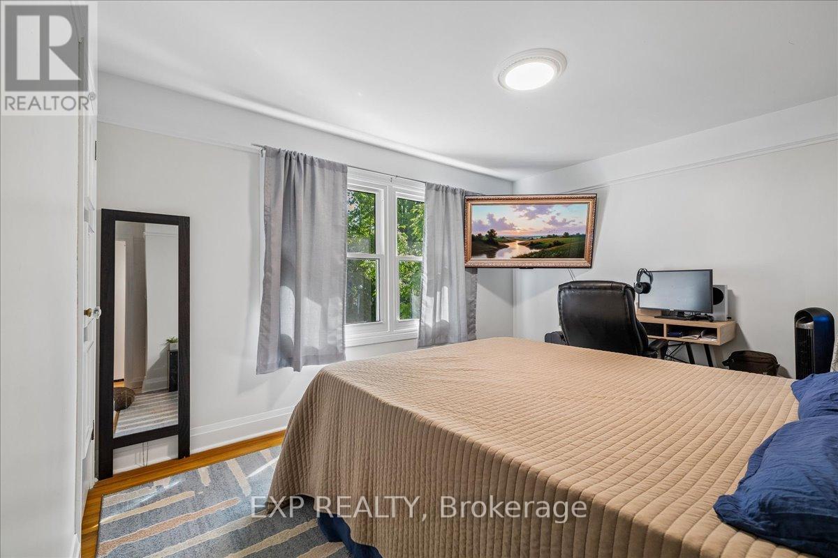 80 MACLENNAN AVENUE - 13