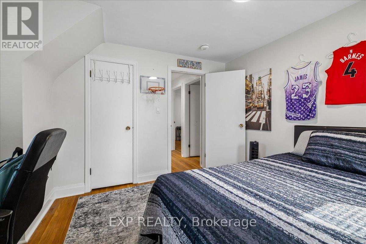 80 MACLENNAN AVENUE - 16