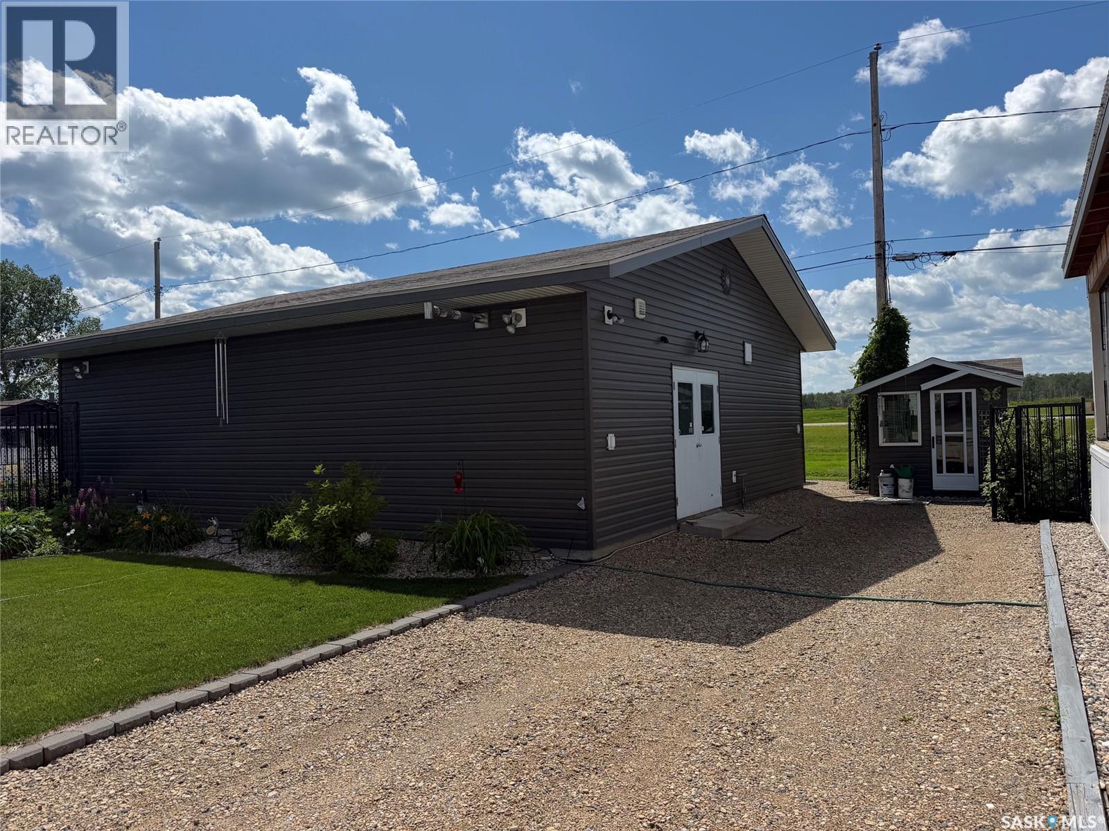 115 Patricia STREET — photo 28