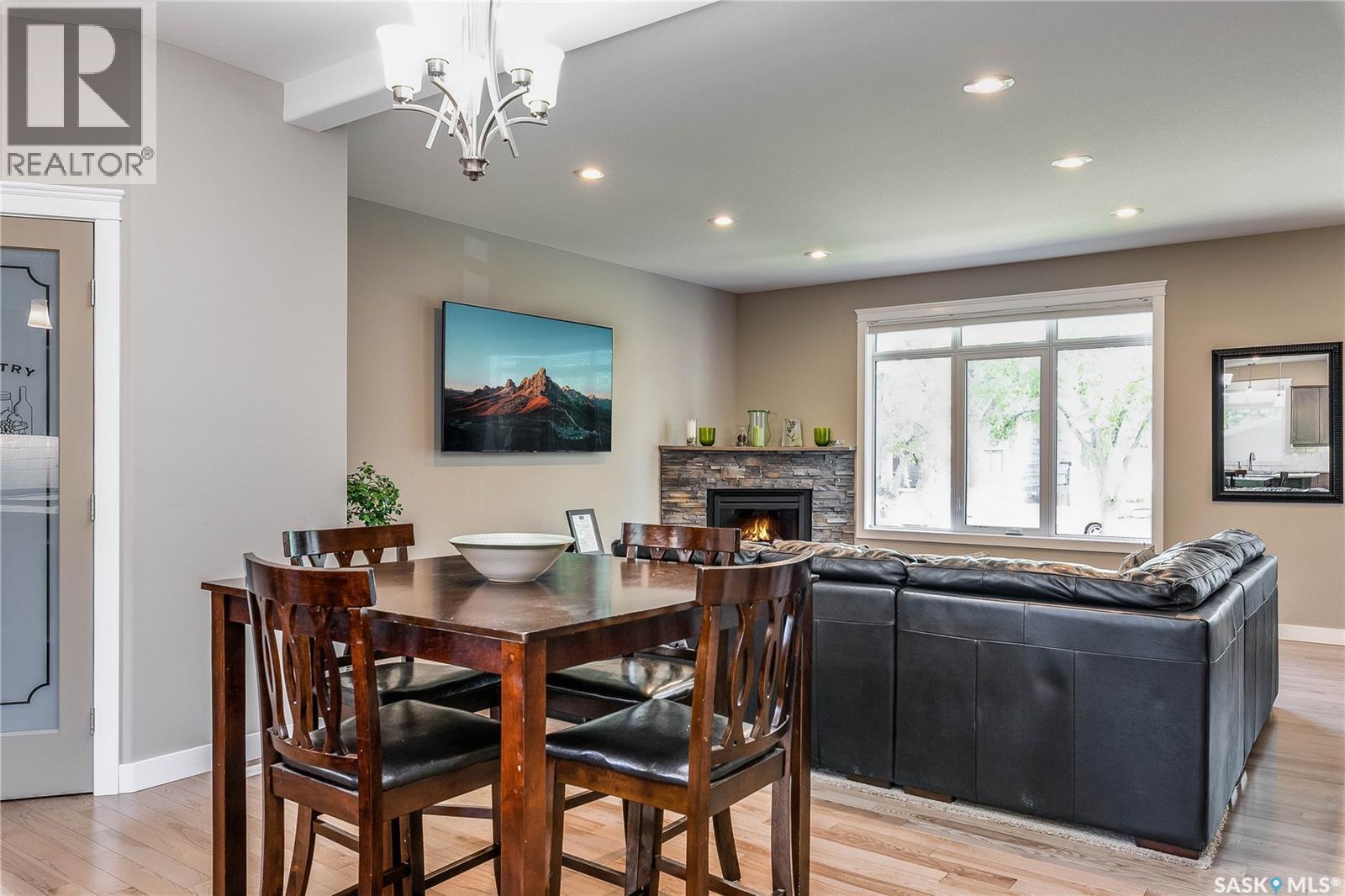 1412 Main STREET - 8