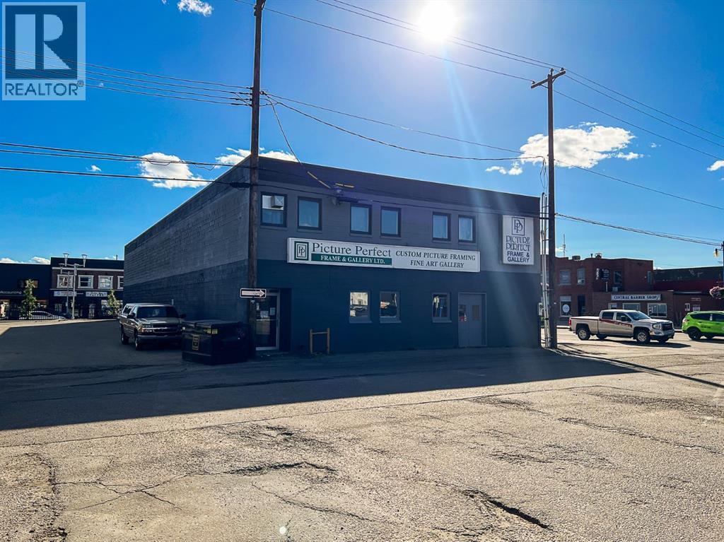 9934 100 Avenue - Photo 37