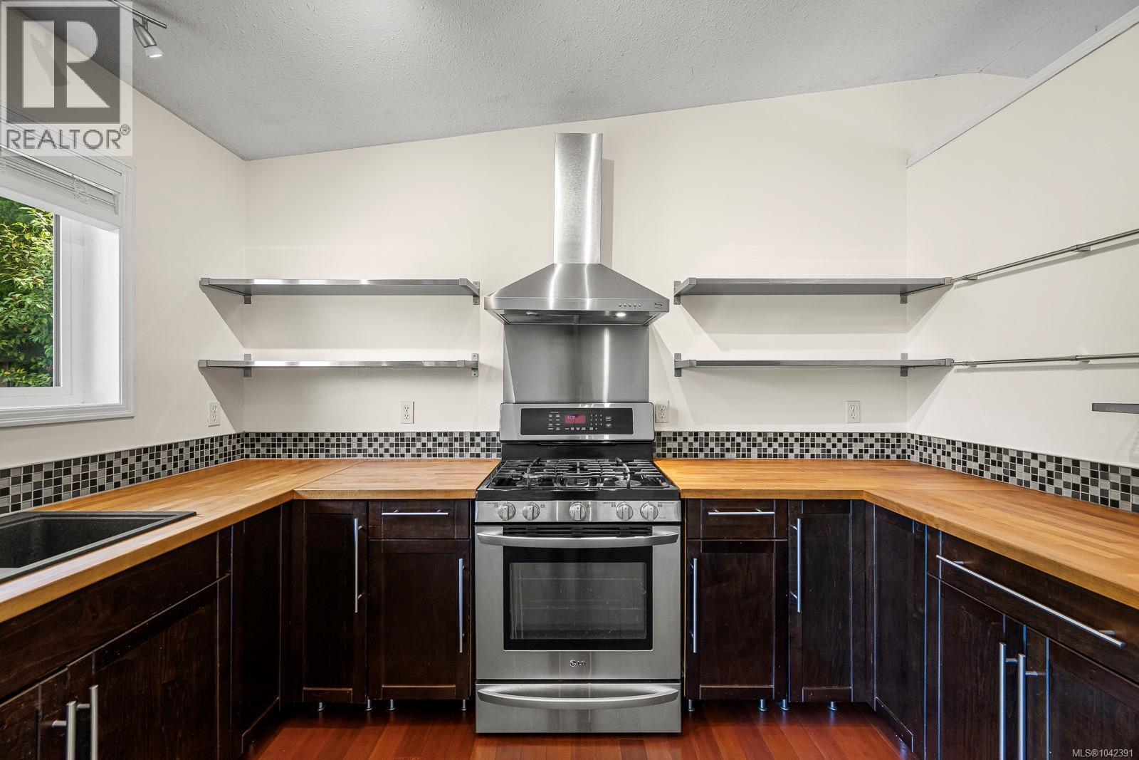 1646 Maquinna Ave, Comox