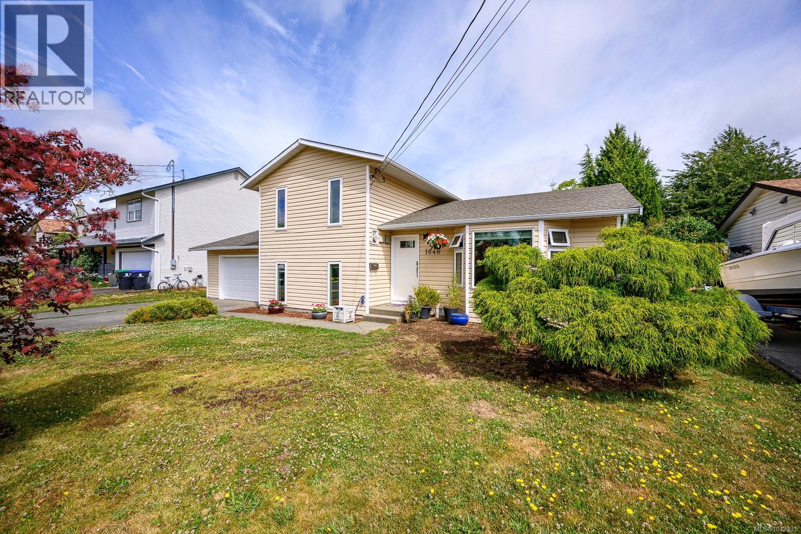 1646 Maquinna Ave, Comox