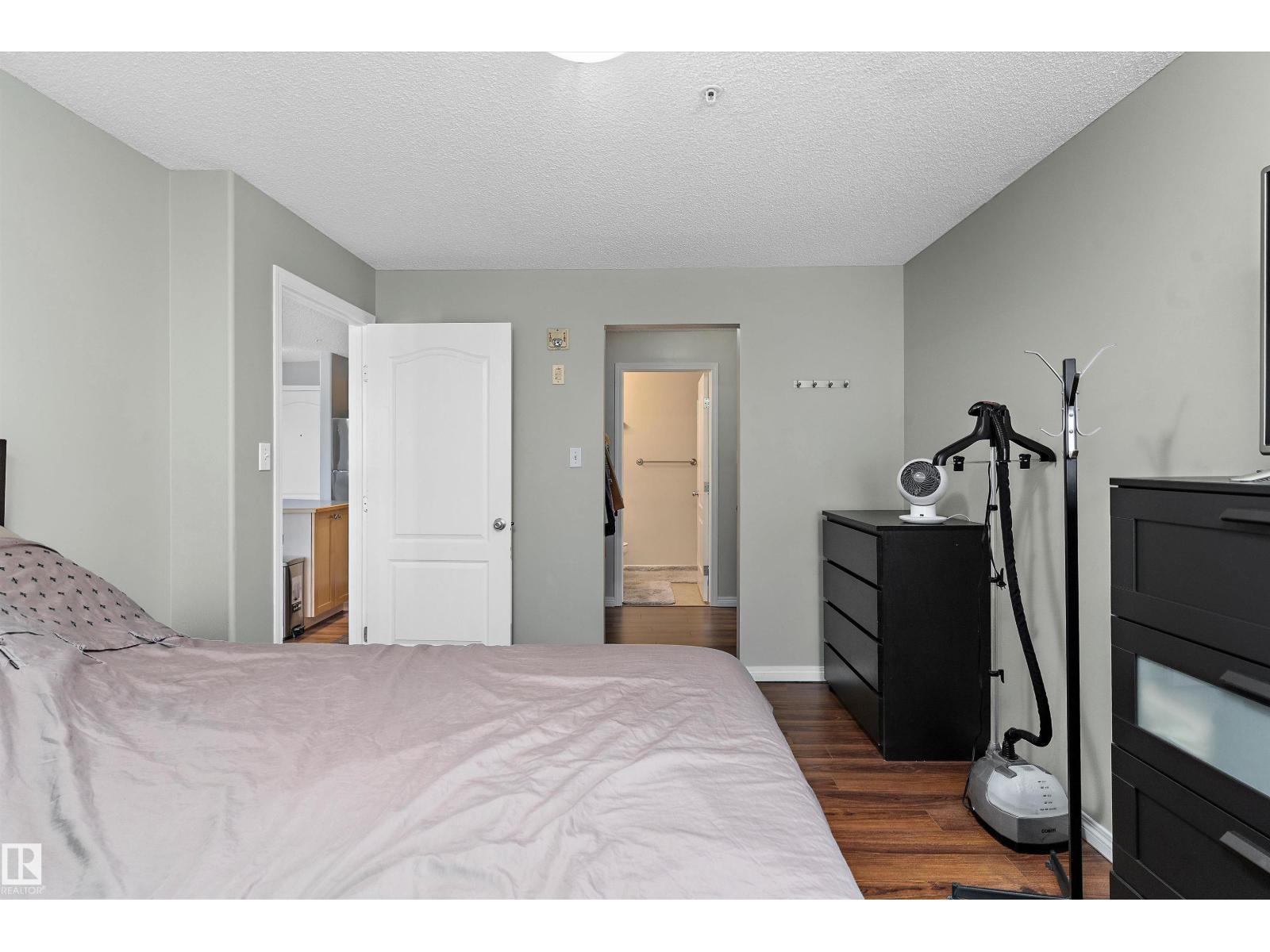 #305 151 Edwards DR SW - 16