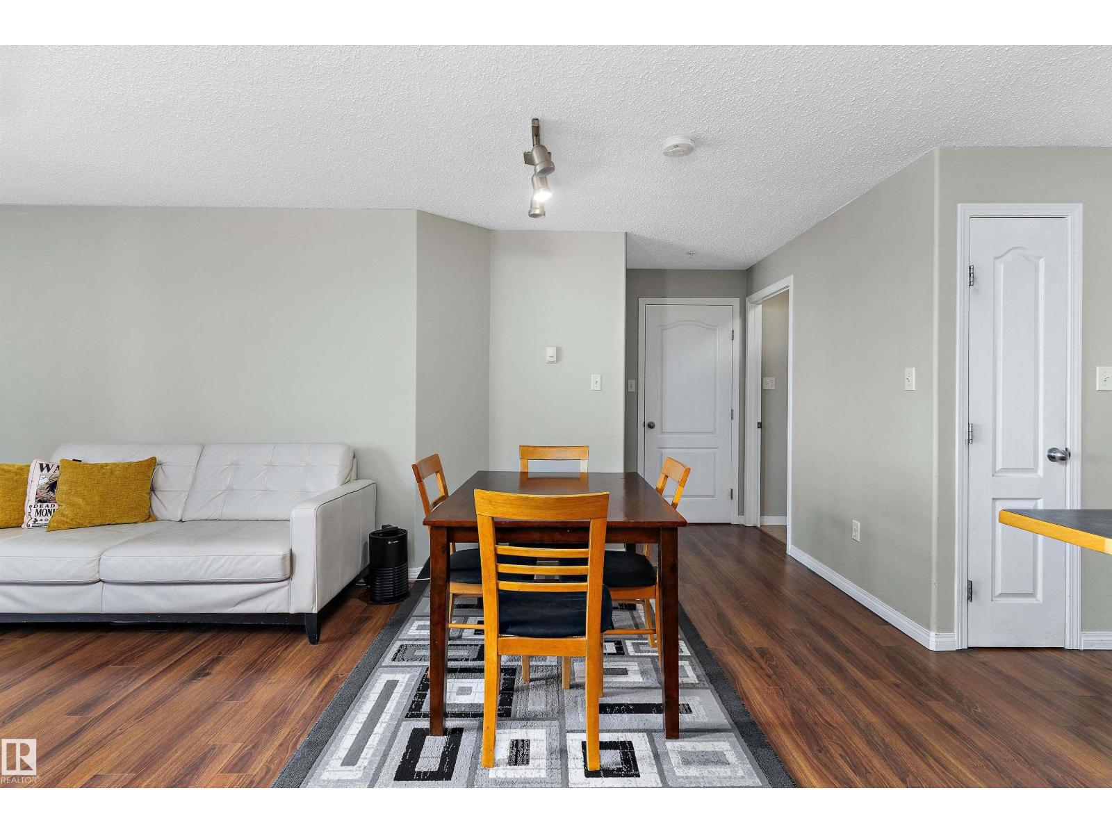 #305 151 Edwards DR SW - 10