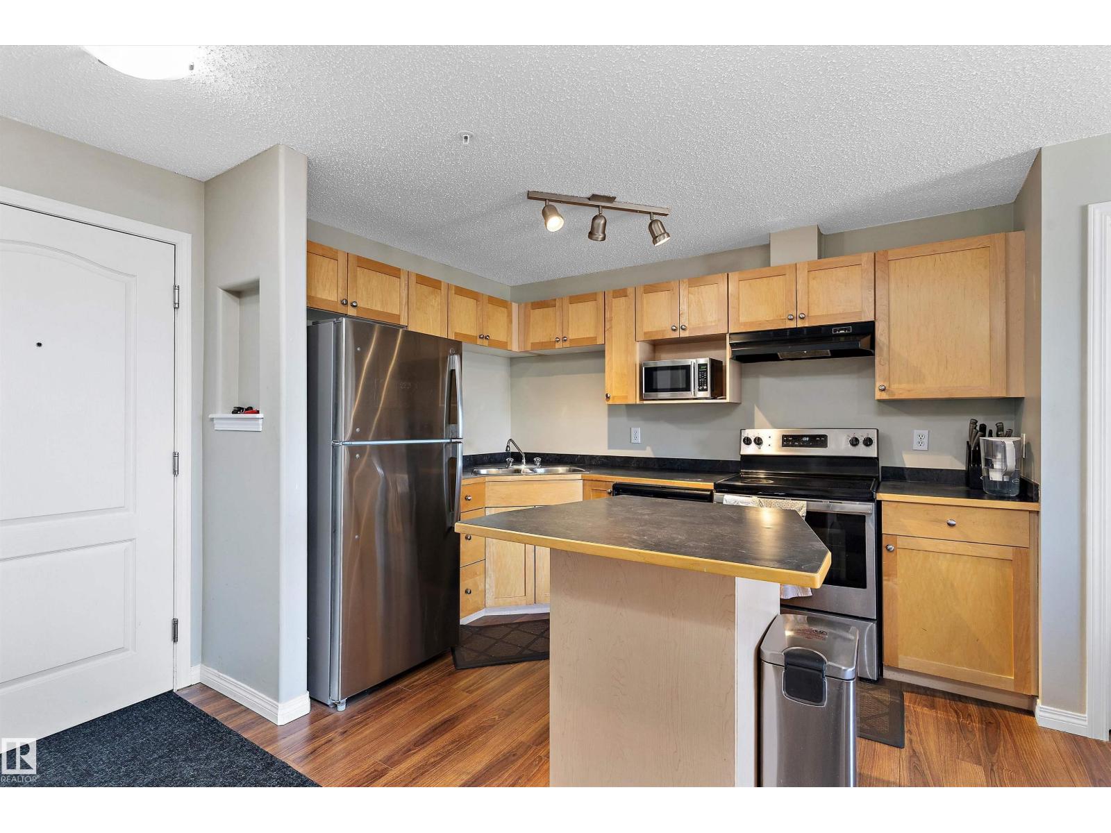 #305 151 Edwards DR SW - 7