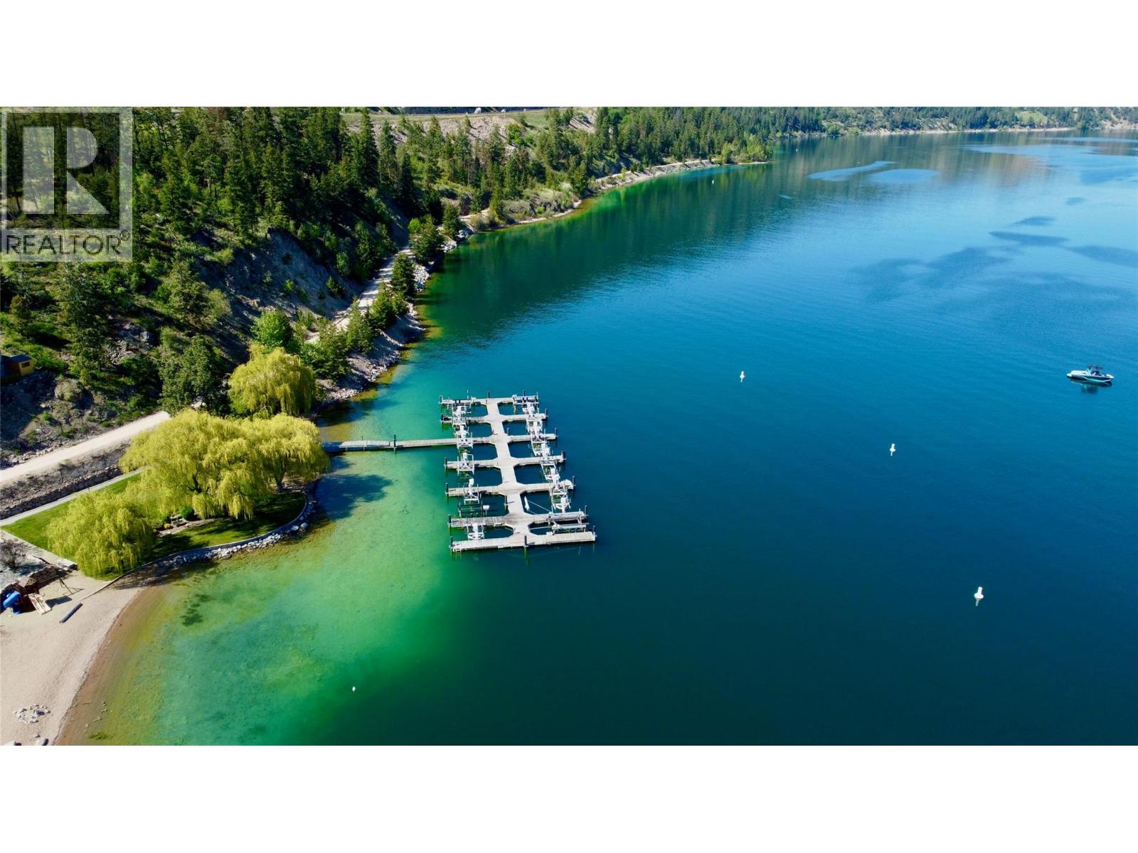 18451 Crystal Waters Road Unit# 16, Lake Country