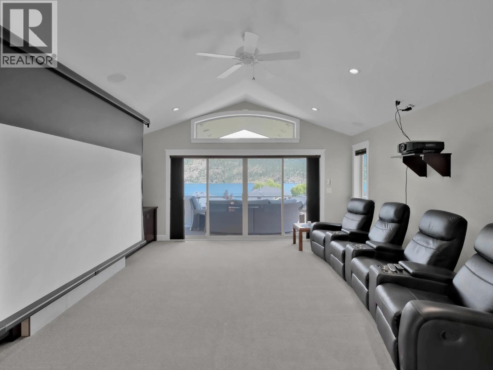 18451 Crystal Waters Road Unit# 16, Lake Country