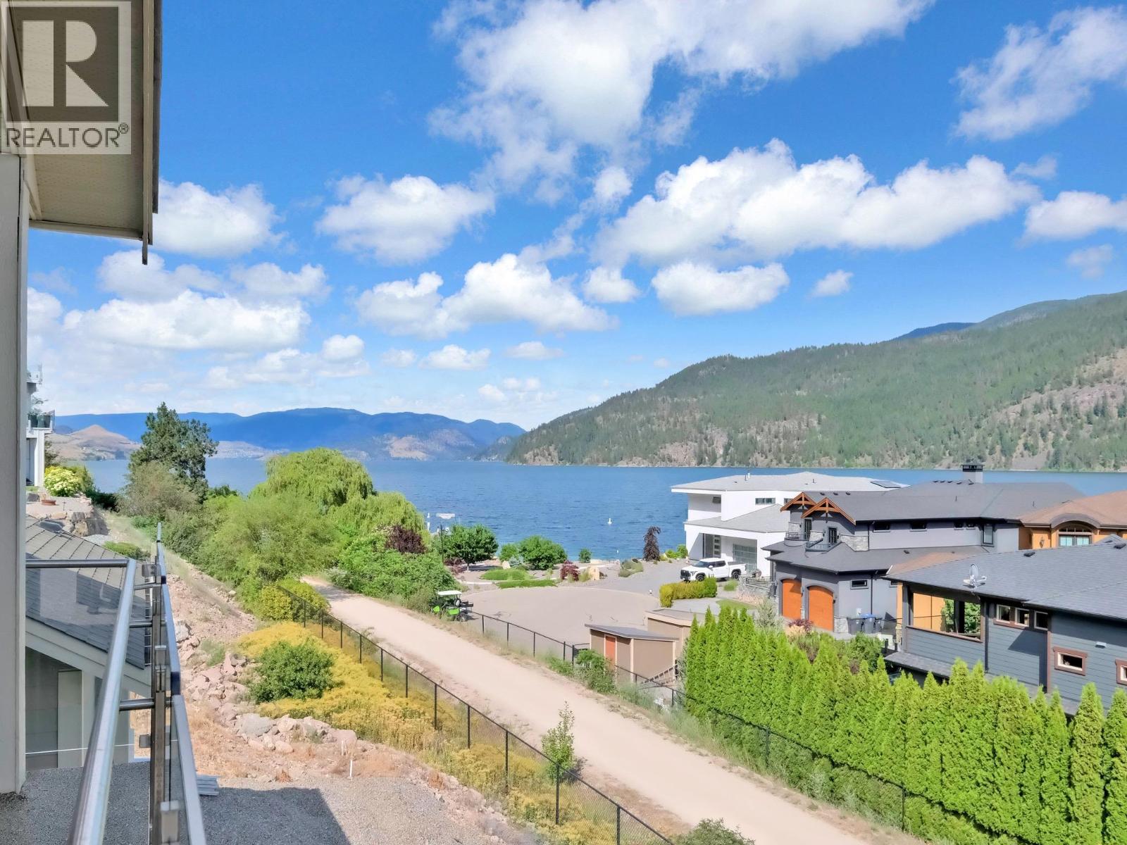 18451 Crystal Waters Road Unit# 16, Lake Country