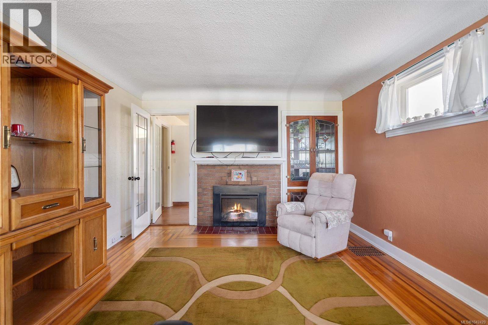 3161 Donald St - 3