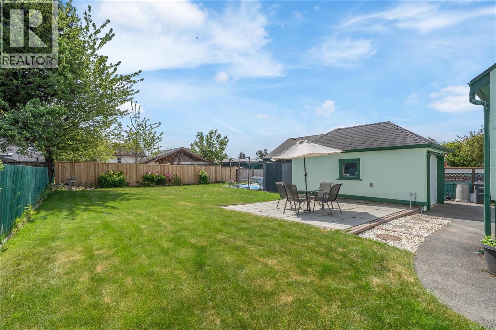 3161 Donald St - 33