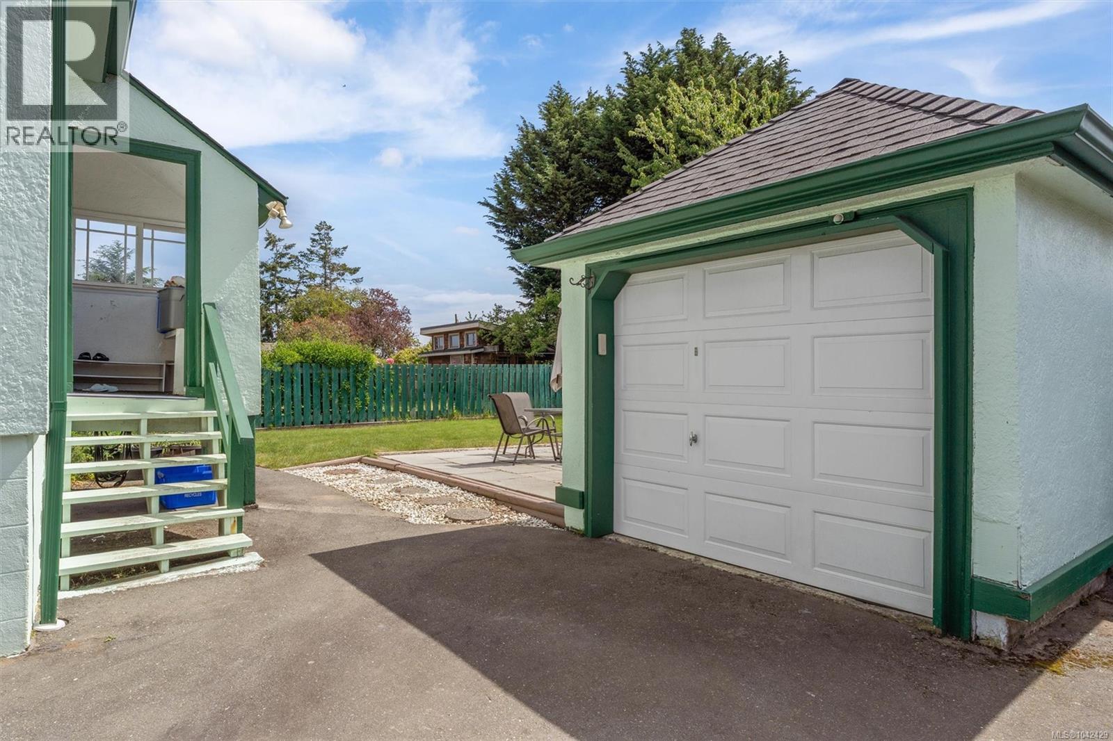 3161 Donald St - 36