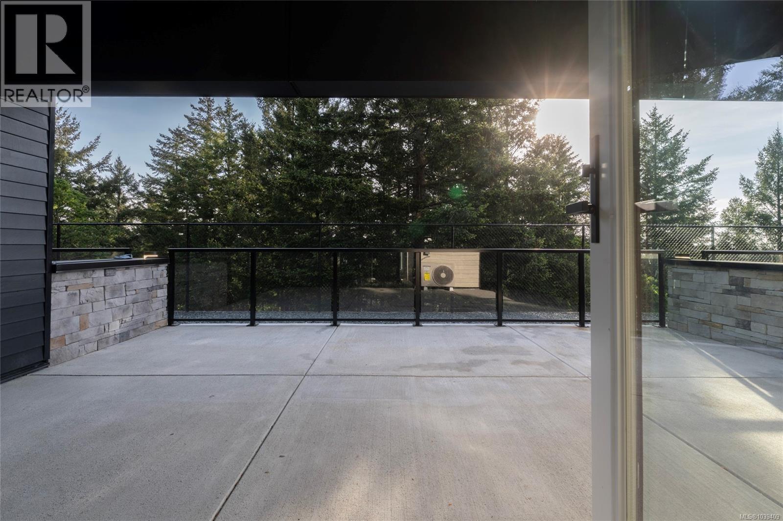 #112 2341 Bear Mountain Pkwy - 26