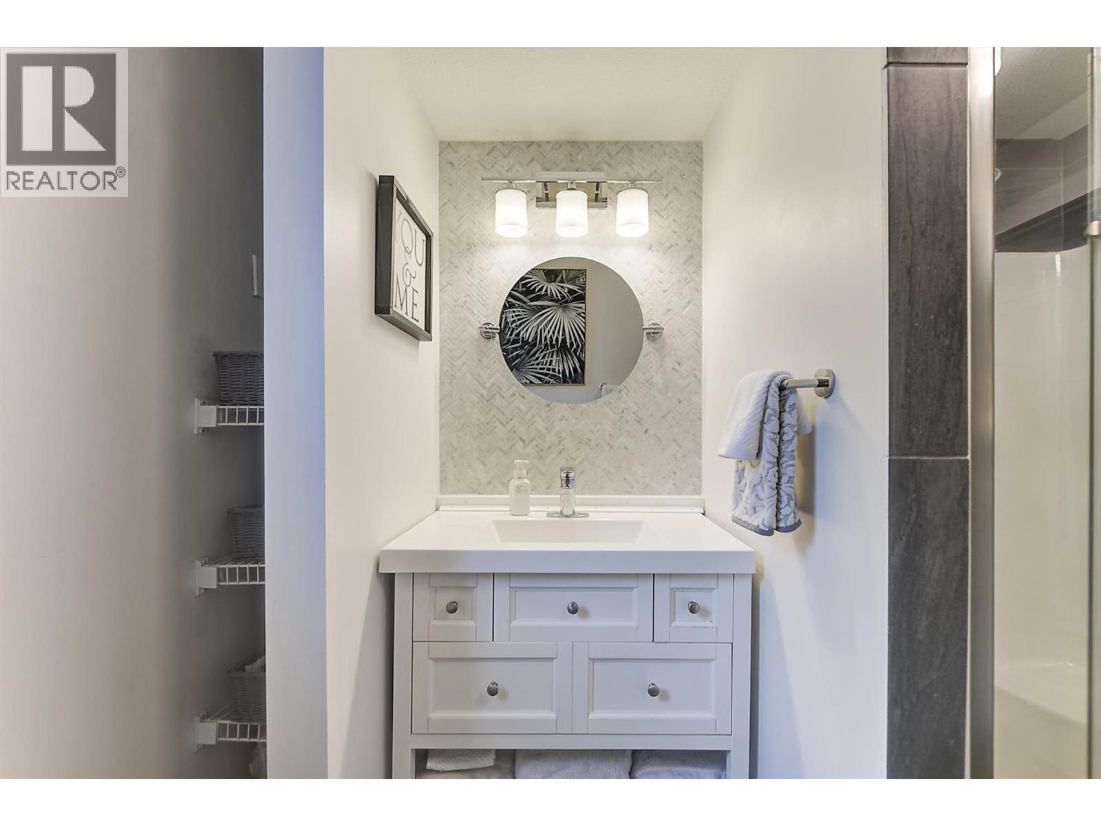 4172 San Clemente Avenue - 31
