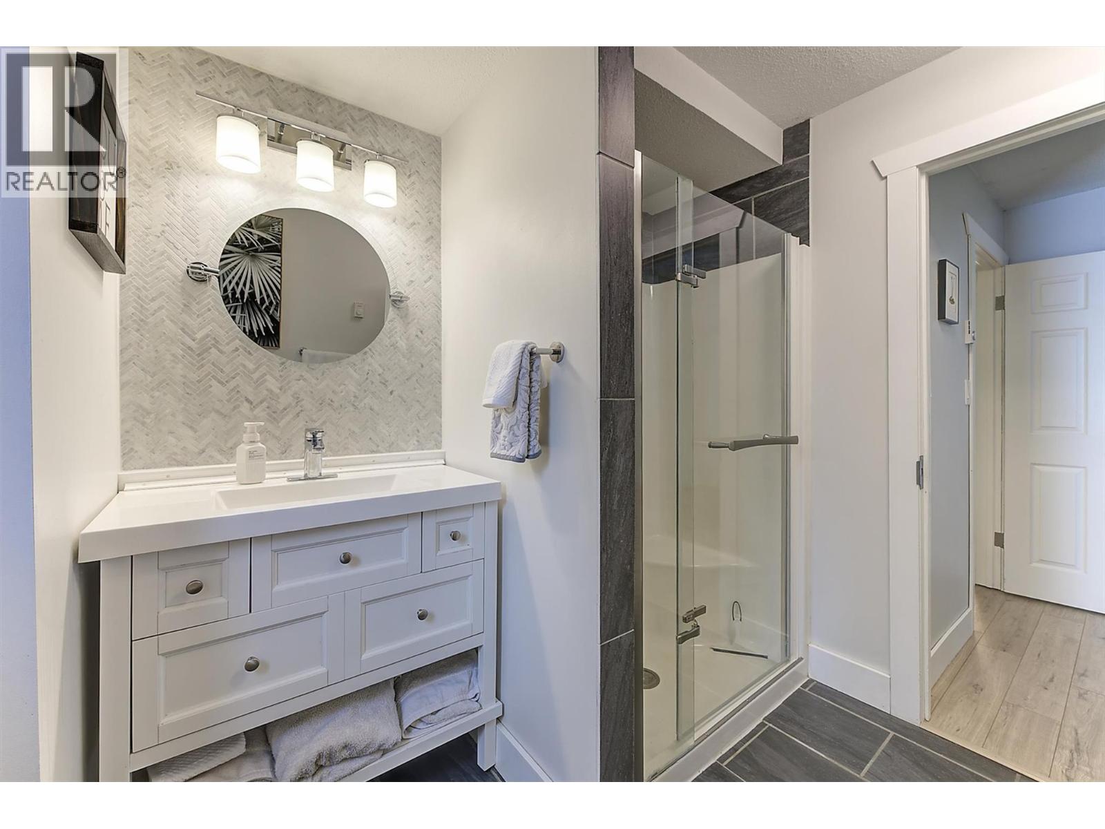 4172 San Clemente Avenue - 30