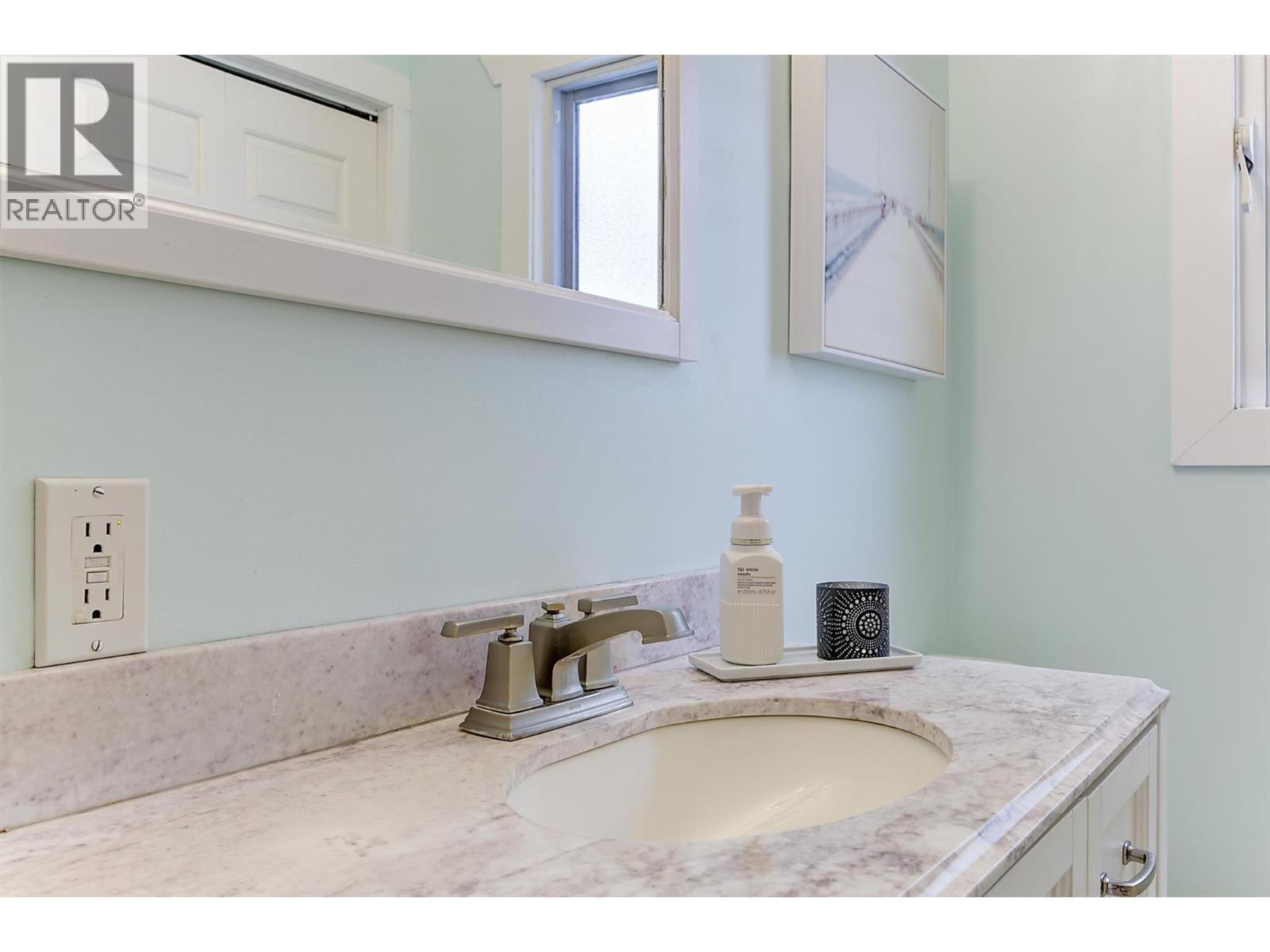 4172 San Clemente Avenue - 36