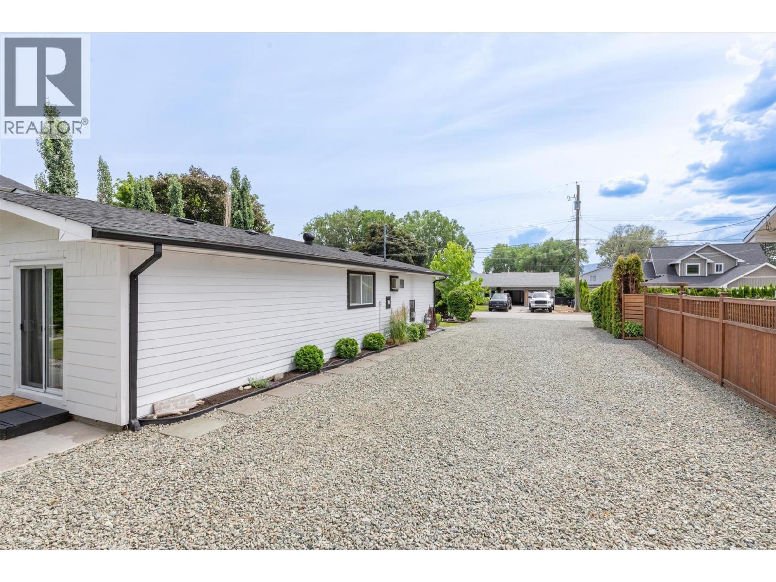 4172 San Clemente Avenue - 46
