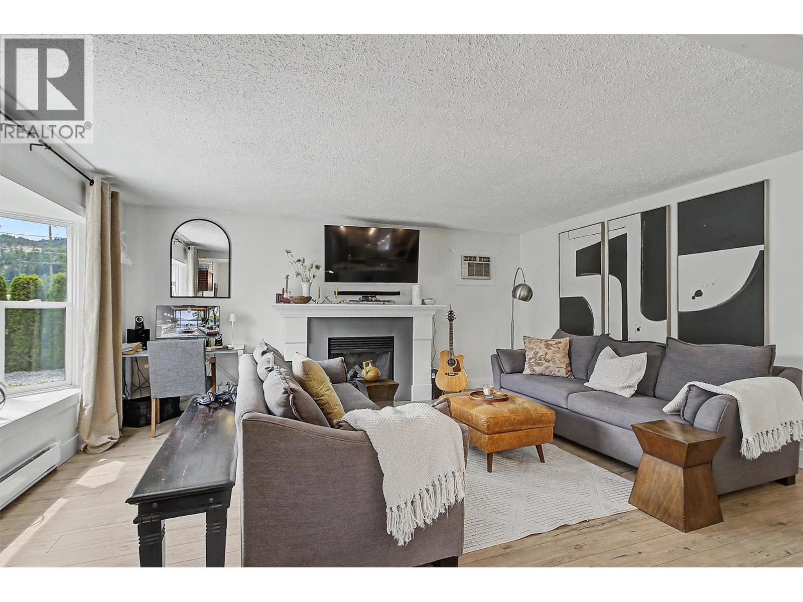 4172 San Clemente Avenue - 11