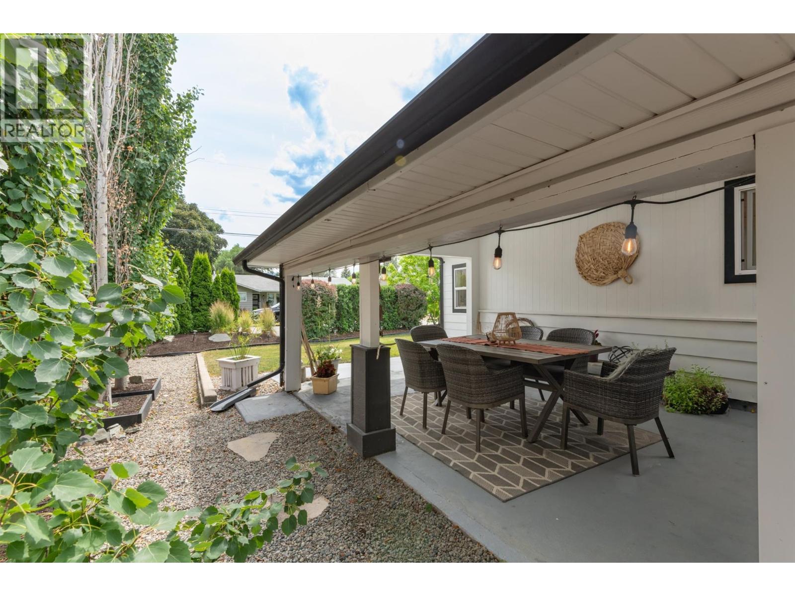 4172 San Clemente Avenue - 42