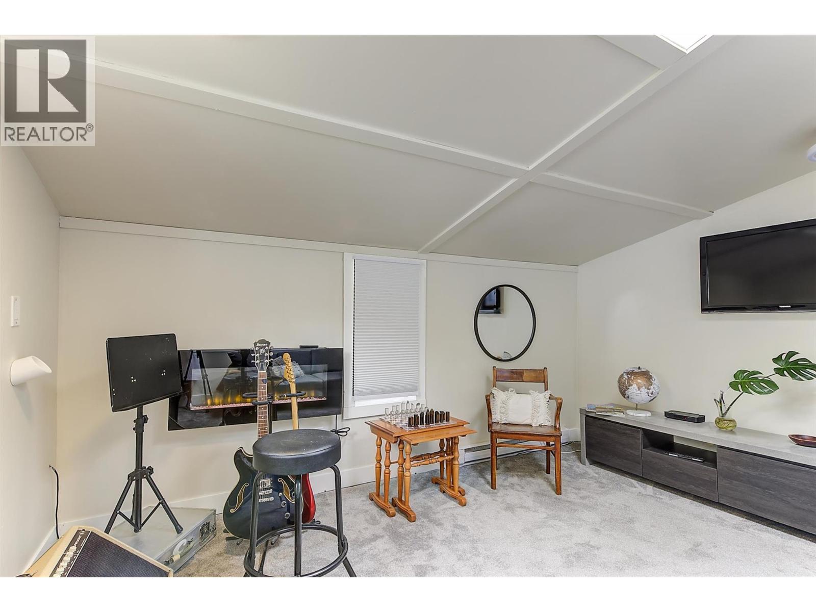 4172 San Clemente Avenue - 39