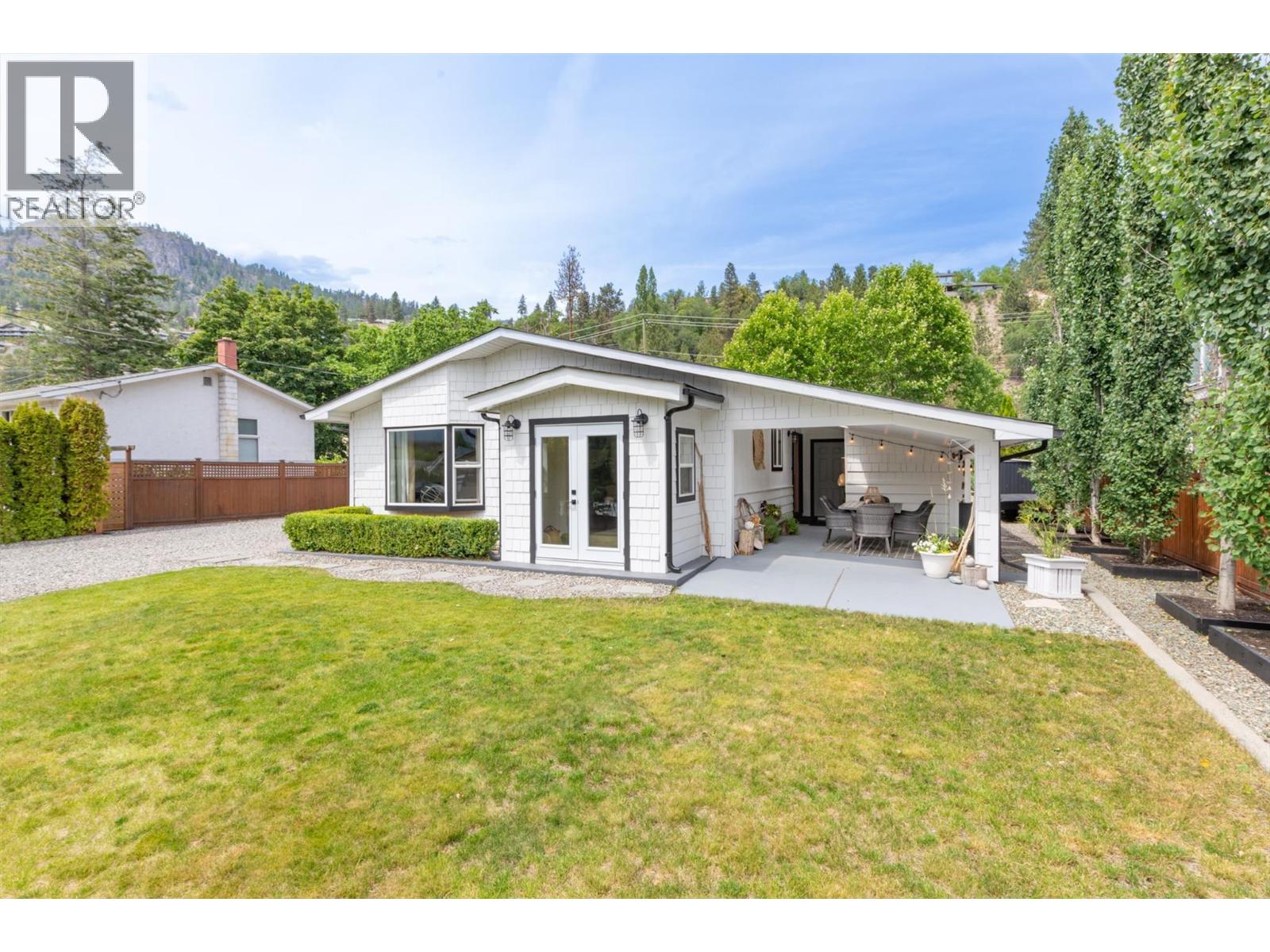 4172 San Clemente Avenue - 3