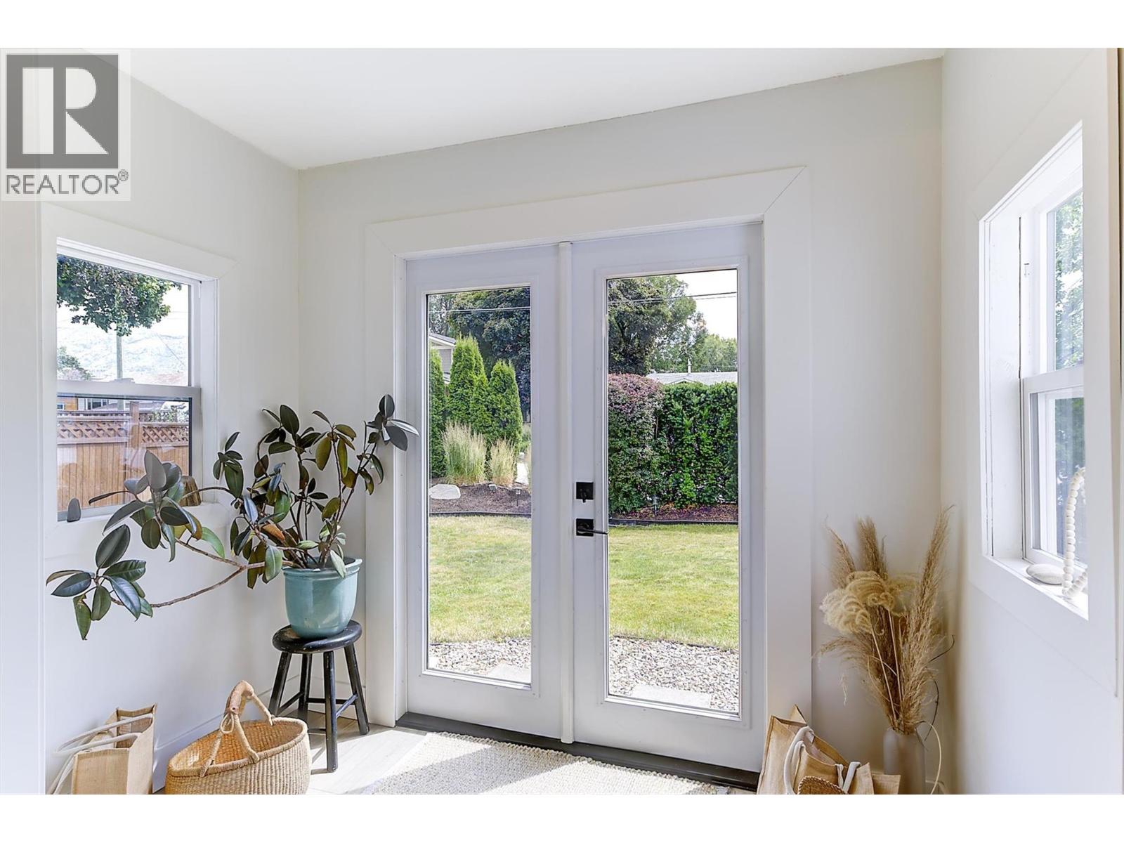 4172 San Clemente Avenue - 7