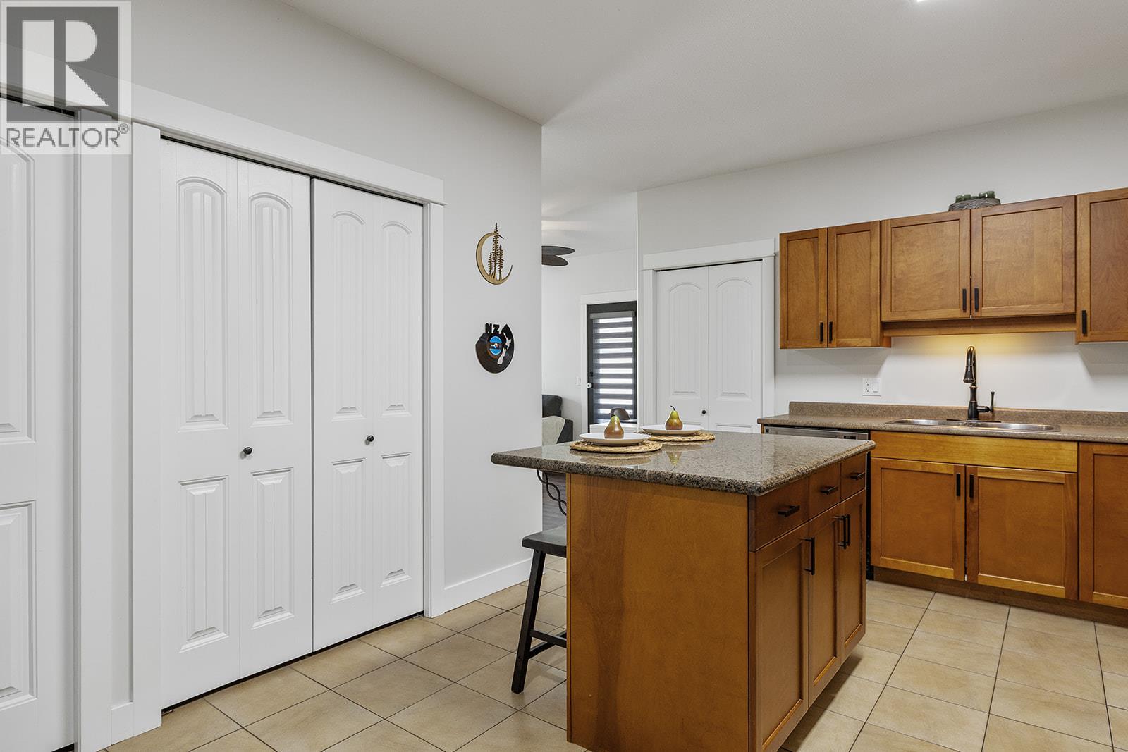#401 3350 Woodsdale Road - 10