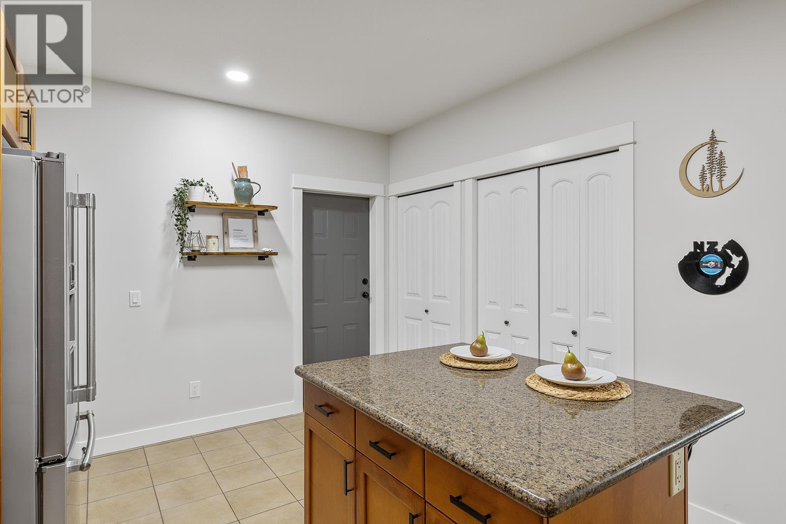 #401 3350 Woodsdale Road - 33