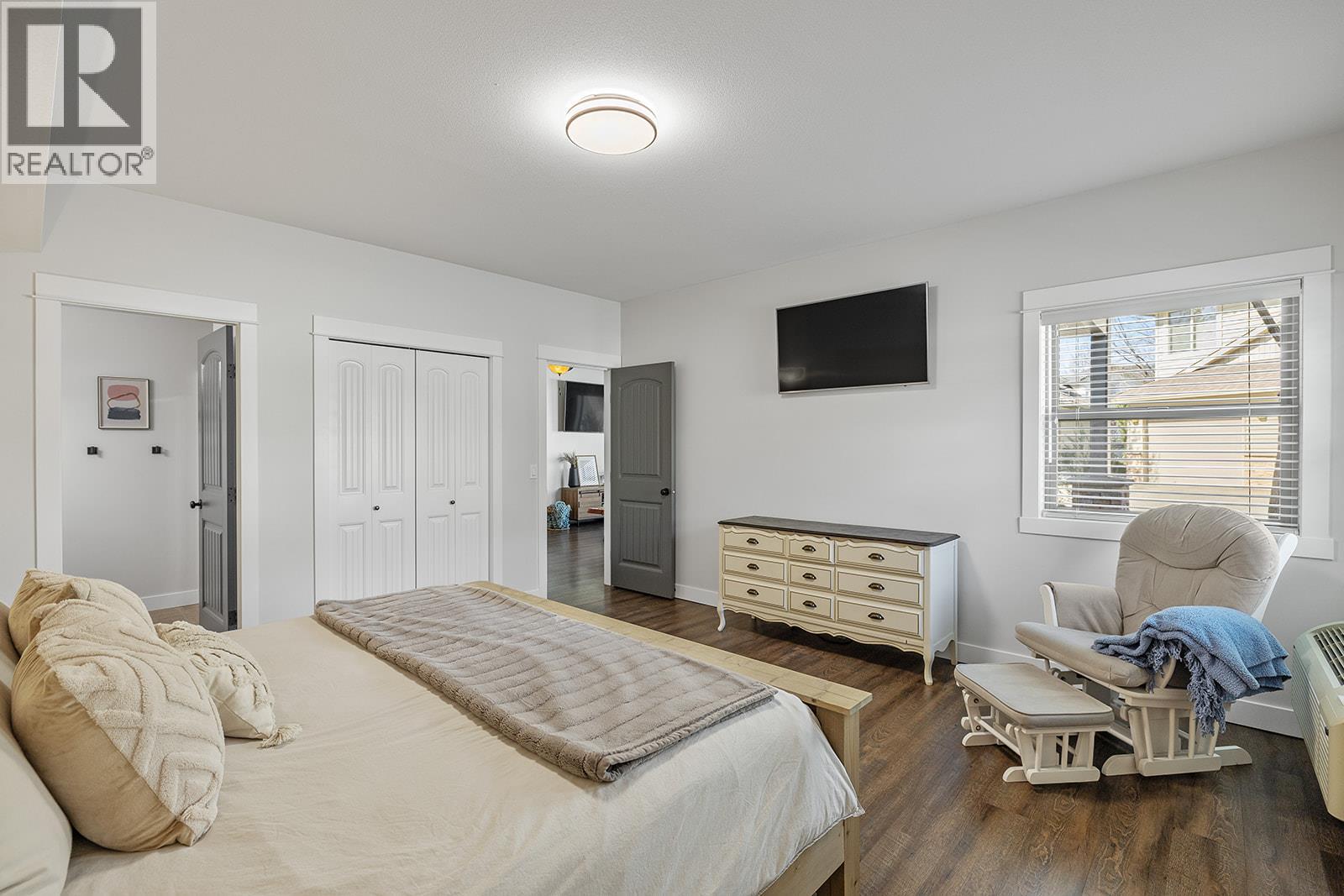 #401 3350 Woodsdale Road - 25