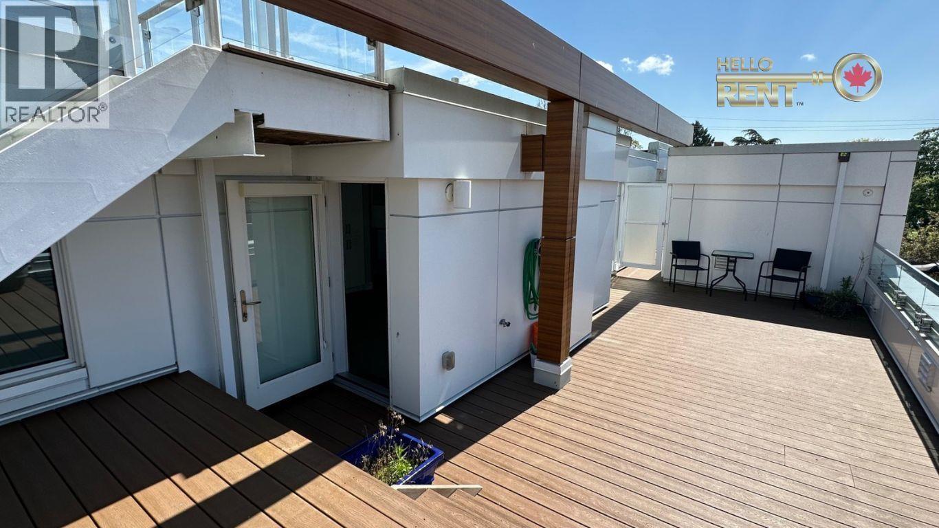102 1525 BELLEVUE AVENUE, West Vancouver