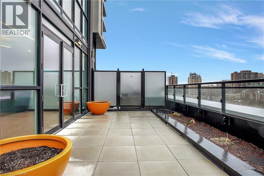 #1904 60 CHARLES Street W - 32