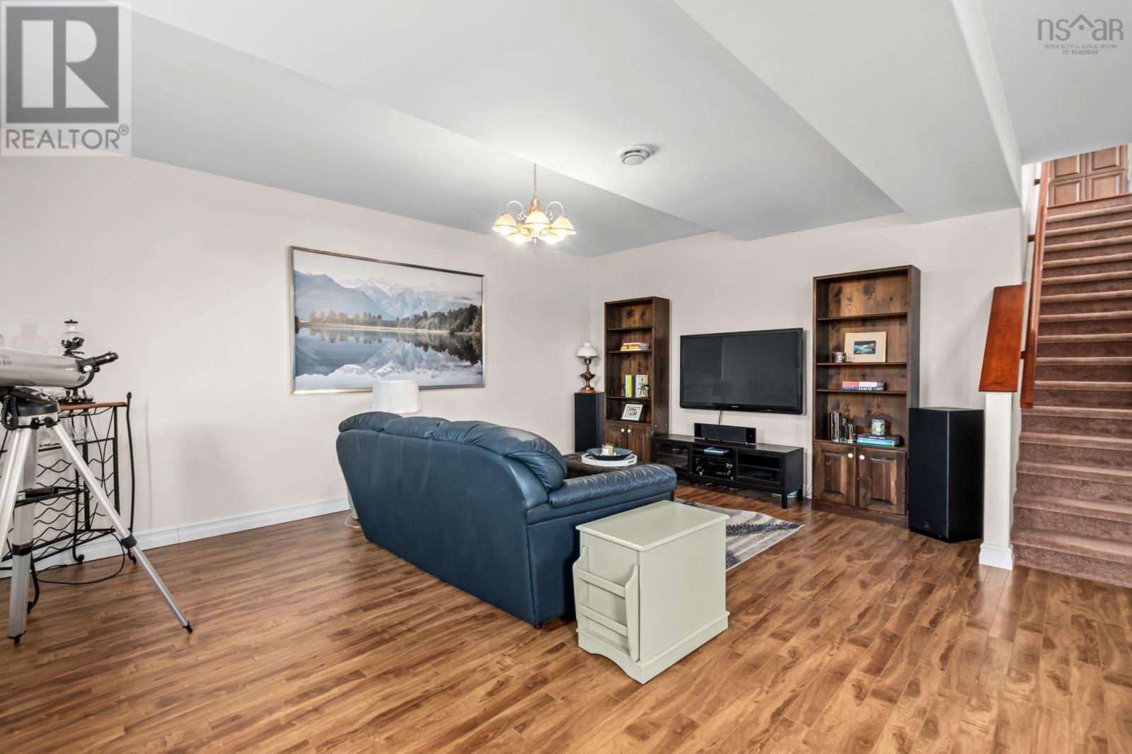 21 Leo Lane - 28